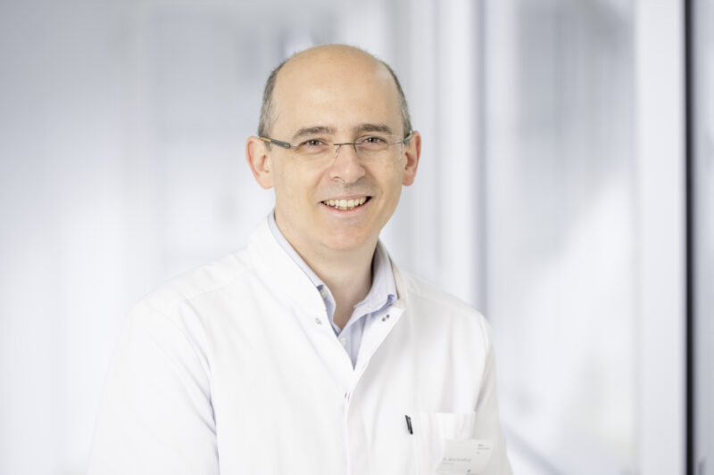 Dr. Kynsburg Akos